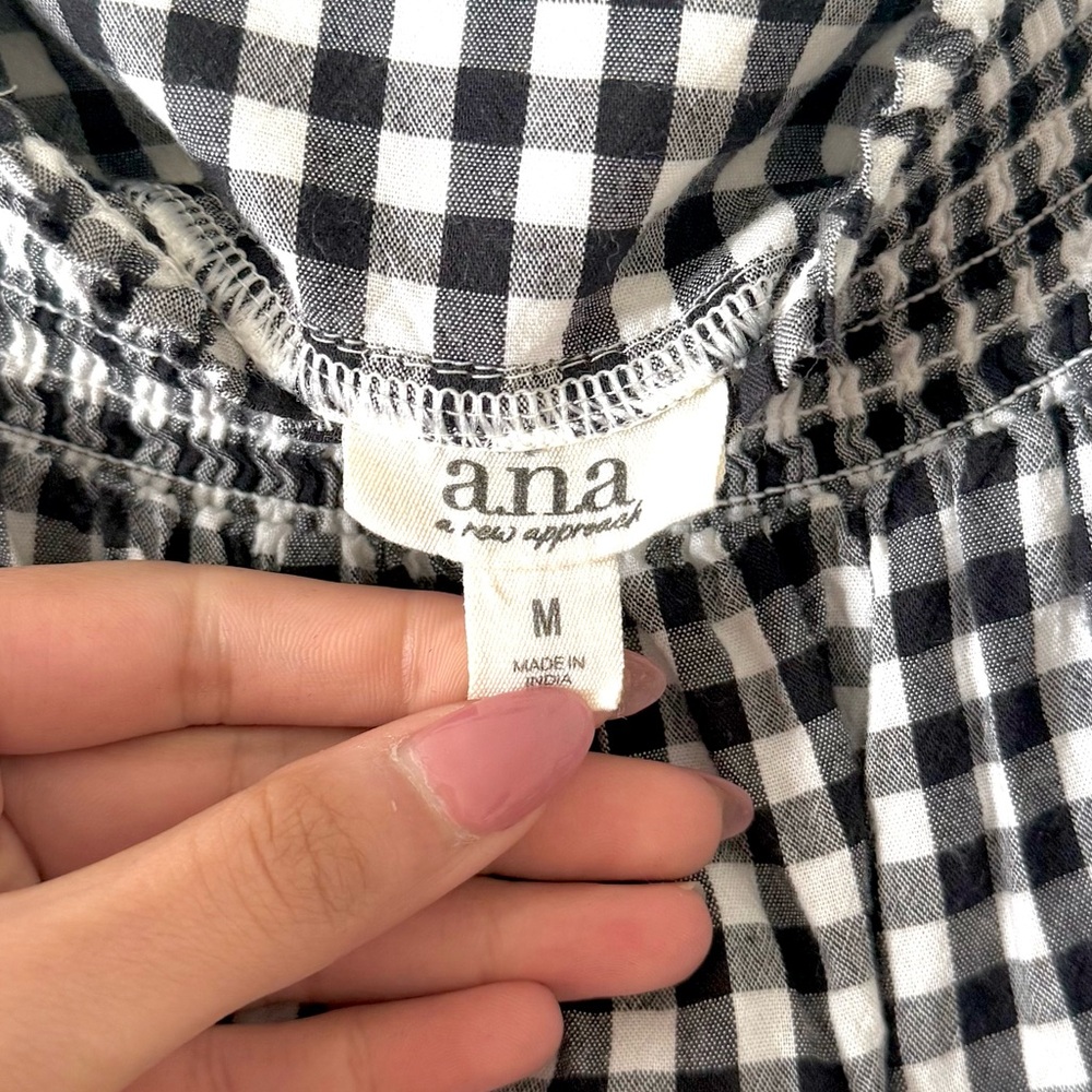 57. a.n.a Black and White Smocked Tank Top - Picture 4 of 5